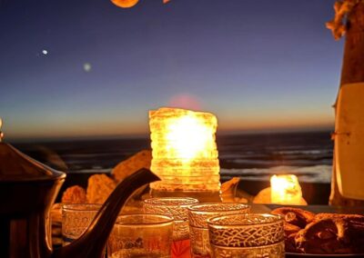 Kerzenschein, Tee, Mondlicht. Monscheinritt. Taziri riding school