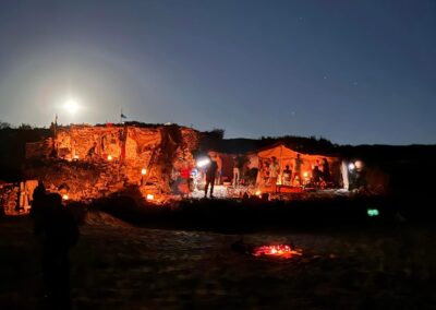 Bei einem Monscheinritt besuchen wir eine Strandhütte.